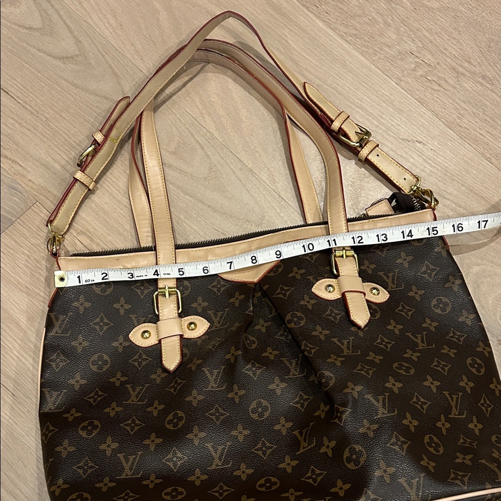 Louis Vuitton-like Monogram Tote with Pink Accents - Picture 12 of 14